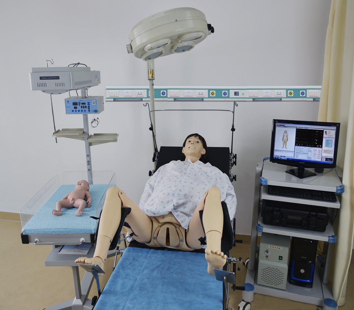 CE одобрил имитатор рождения ребенка PVC для аварийной ситуации, AED, нянчя тренировку